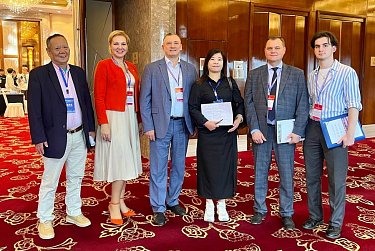 Ищем партнеров в Поднебесной